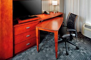 Courtyard by Marriott Hamilton