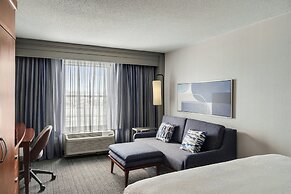 Courtyard by Marriott Hamilton