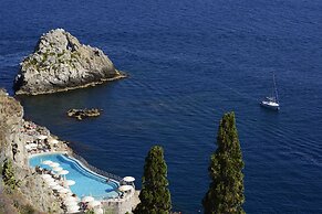 UNA HOTELS Capotaormina
