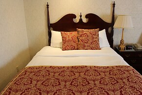 Carlyle Hotel