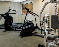 Quality Suites Lake Wright - Norfolk Airport