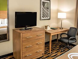 Quality Suites Lake Wright - Norfolk Airport