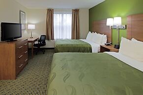 Quality Suites Lake Wright - Norfolk Airport