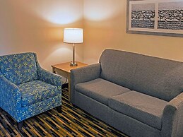 Quality Suites Lake Wright - Norfolk Airport