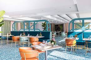Le Meridien Beach Plaza