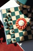 Le Meridien Beach Plaza