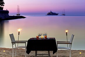 Le Meridien Beach Plaza