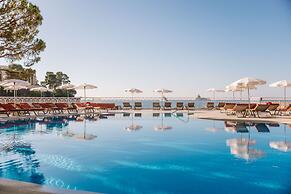 Le Meridien Beach Plaza