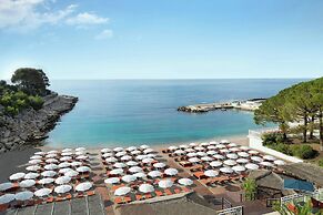 Le Meridien Beach Plaza