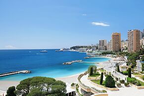 Le Meridien Beach Plaza