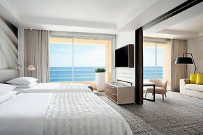 Le Meridien Beach Plaza