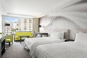 Le Meridien Beach Plaza
