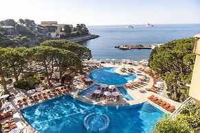 Le Meridien Beach Plaza