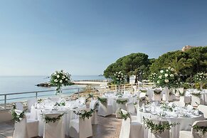 Le Meridien Beach Plaza