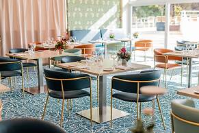 Le Meridien Beach Plaza