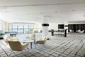 Le Meridien Beach Plaza