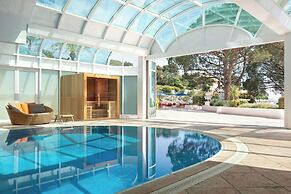 Le Meridien Beach Plaza