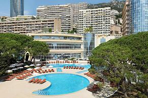 Le Meridien Beach Plaza