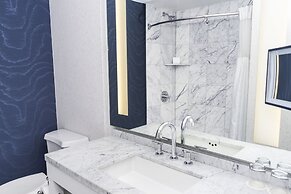 The Hotel Zags Portland