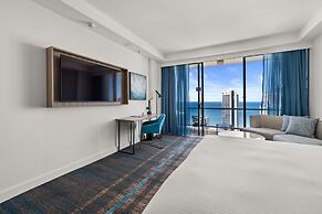Crowne Plaza Surfers Paradise by IHG