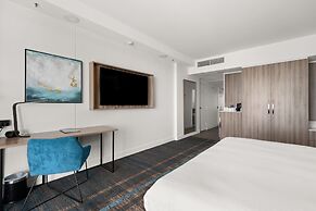 Crowne Plaza Surfers Paradise by IHG
