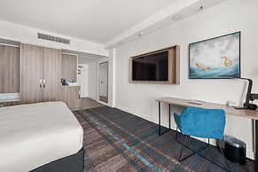 Crowne Plaza Surfers Paradise by IHG