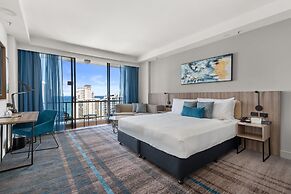 Crowne Plaza Surfers Paradise by IHG