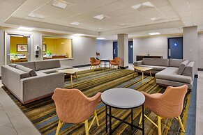 Holiday Inn Westbury - Long Island by IHG