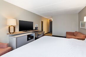 Holiday Inn Westbury - Long Island by IHG