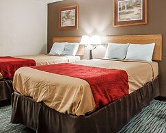 Econo Lodge Inn & Suites