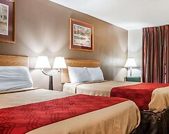 Econo Lodge Inn & Suites