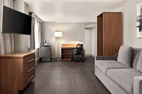 Days Inn by Wyndham Vancouver Downtown