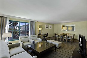 DoubleTree by Hilton San Pedro - Port of Los Angeles