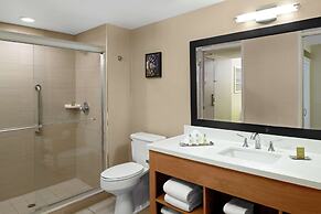 DoubleTree by Hilton San Pedro - Port of Los Angeles