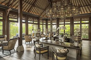 Four Seasons Resort Bali at Jimbaran Bay