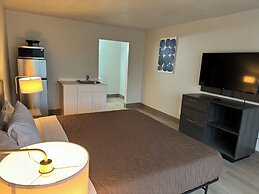 Stayable Jacksonville West