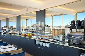 Marcella Royal Hotel - Rooftop Garden