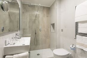 Marcella Royal Hotel - Rooftop Garden