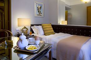 Marcella Royal Hotel - Rooftop Garden