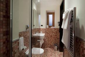 Marcella Royal Hotel - Rooftop Garden