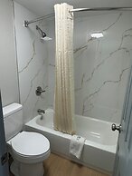 Travelodge by Wyndham Gainesville