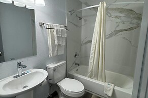 Travelodge by Wyndham Gainesville