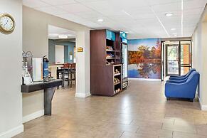 Clarion Pointe Research Triangle Park Durham