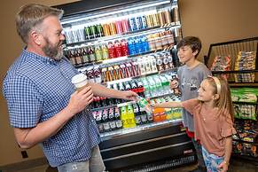 Country Cascades Waterpark Resort