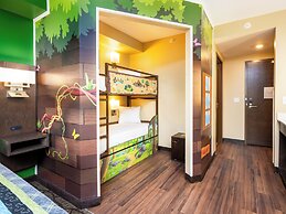 Country Cascades Waterpark Resort