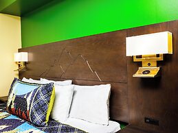 Country Cascades Waterpark Resort