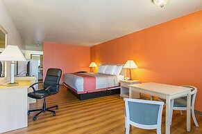 Motel 6 Lordsburg, NM