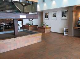 Highliner Hotel & Conference Centre