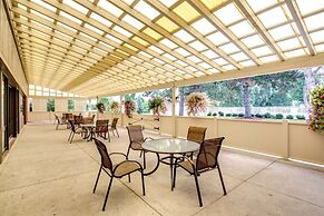 Best Western Plus Guildwood Inn