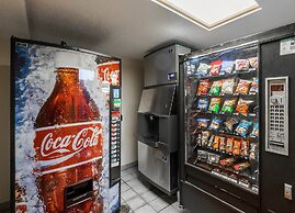 Red Roof Inn PLUS+ Pittsburgh East - Monroeville